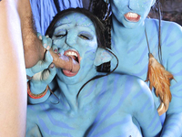 Conseguir una mamada de 2 zorras Avatar (XXX)